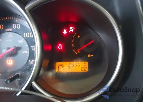 2008 Nissan Versa 1.8S z USA, uszkodzony, nr VIN 3N1BC13E68L395932